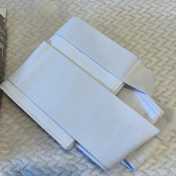 Motherhood Maternity Support Belt in White Size L Never used - Picture 2 of 5